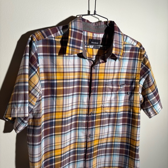 Marmot Short Sleeve Button Down - Picture 2 of 8
